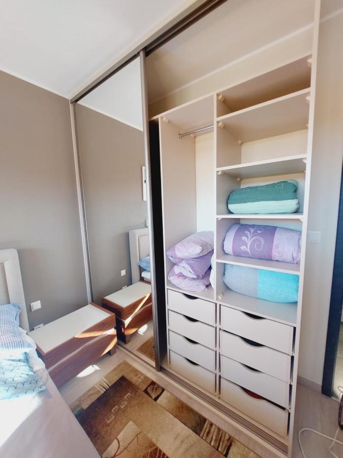 Central Apartments Garnizon 928 & Parking Gdansk Bagian luar foto