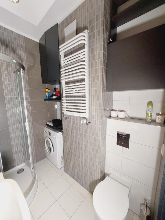Central Apartments Garnizon 928 & Parking Gdansk Bagian luar foto