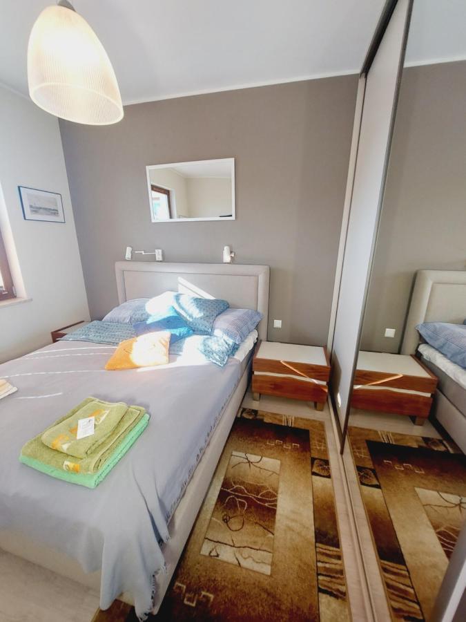 Central Apartments Garnizon 928 & Parking Gdansk Bagian luar foto