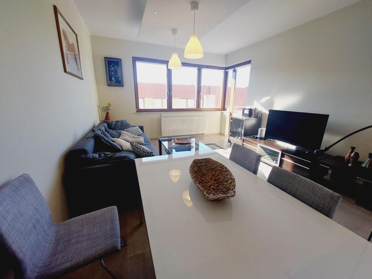 Central Apartments Garnizon 928 & Parking Gdansk Bagian luar foto