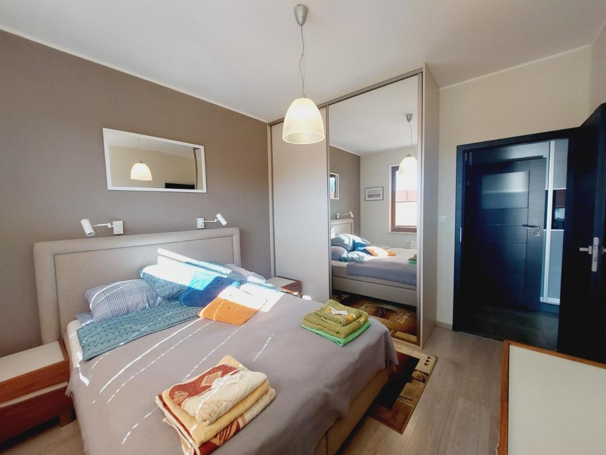 Central Apartments Garnizon 928 & Parking Gdansk Bagian luar foto