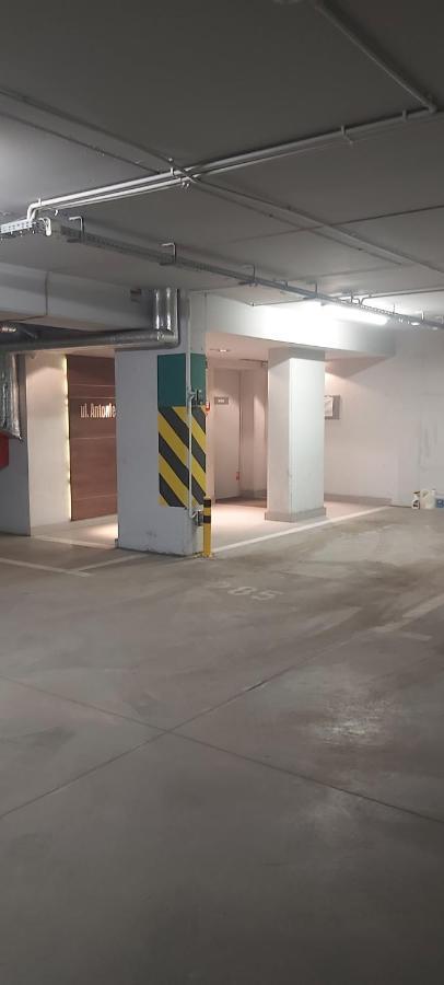 Central Apartments Garnizon 928 & Parking Gdansk Bagian luar foto